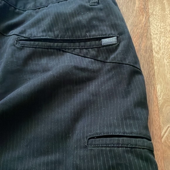 Volcom Frickin Chino 32 pinstripe 10” shorts - Picture 3 of 5